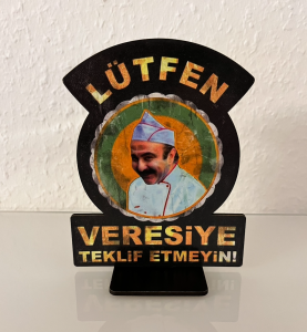 Erdal Bakkal  Standlı Ahşap Masaüstü